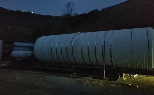 会宁圆桶运输途中