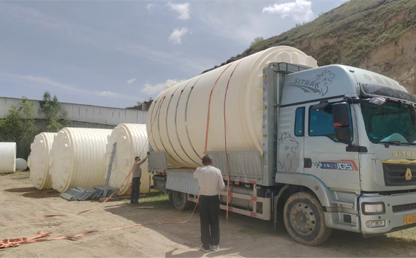 会宁立式运输桶装车中